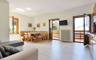 El Ladinia 703.1: Eigentum, Zimmer, Möbel, Gebäude, Interior Design, Fussboden, Decke, Wohnzimmer, Haus, Grundeigentum