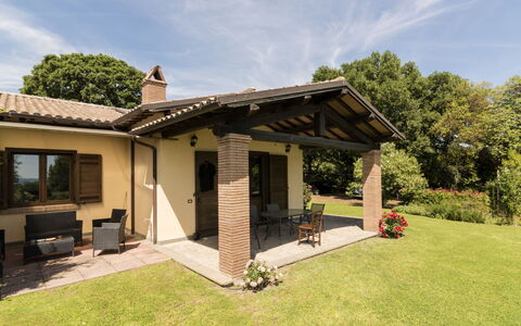 Lago di Bolsena 618: Haus, Dach, Zuhause, Hütte, Wohngebiet, Estate, Bauernhaus, Veranda, Garten