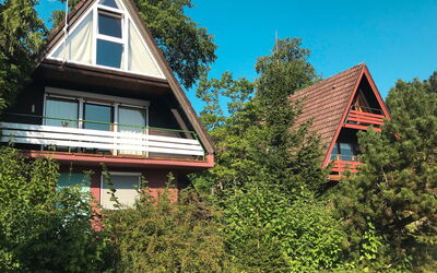 Illmensee 611: Haus, Zuhause, Eigentum, Dach, Hütte, Die Architektur, Baum, Gebäude, Grundeigentum, Wohngebiet