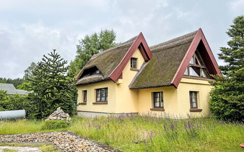 Pier 15 a: Himmel, Pflanze, Gebäude, Wolke, Eigentum, Fenster, Baum, Haus, Grundstueck, Natürliche Landschaft