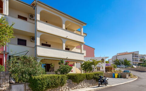 Crikvenica 724: Wohnung, Balkon, Fließheck, Hotel