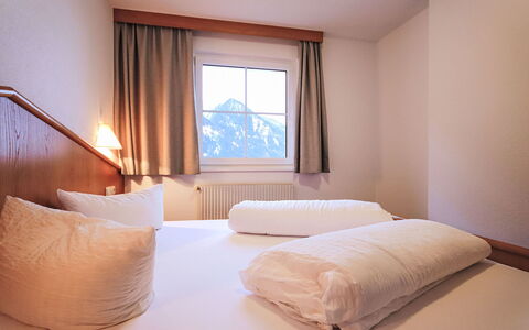 Kappl 807: Schlafzimmer, Bett, Bettdecke, Bedding, Bettrahmen, Matratze, Winter, Einfrieren, Hartholz, Linens