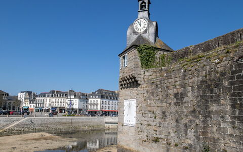 Les Glénans: Wasserweg, Kanal, Touristenattraktion, Kanal, Schloss