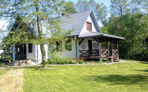 Zatylówka Dom Na Wyspie: Eigentum, Haus, Zuhause, Hütte, Gebäude, Grundeigentum, Estate, Bauernhaus, Baum, Gras