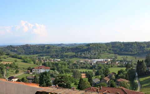 Il Ghiro: Eigentum, Bergstation, Dach, Himmel, Hügel, Ländliches Gebiet, Baum, Dorf, Wohngebiet, Sommer