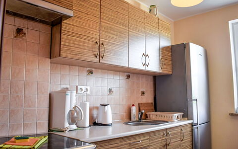 Kopalino 13: Countertop, Cabinetry, Eigentum, Spüle, Zapfhahn, Möbel, Küche, Holz, Interior Design, Gebäude