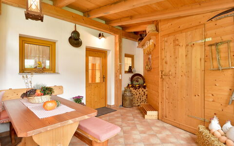 Comfortappart Eberharter: Zimmer, Eigentum, Gebäude, Interior Design, Möbel, Decke, Haus, Tabelle, Grundeigentum, Zuhause