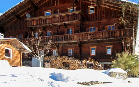 Schöser: Gebäude, Eigentum, Fenster, Himmel, Schnee, Holz, Haus, Die Architektur, Baum, Hütte
