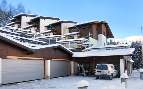 Ragusa: Himmel, Gebäude, Rad, Schnee, Auto, Steigung, Fahrzeug, Haus, Schatten