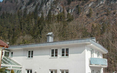 Dobler: Himmel, Pflanze, Gebäude, Berg, Fenster, Wolke, Natur, Haus, Baum, Tür