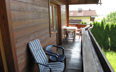 Josef: Möbel, Eigentum, Pflanze, Stuhl, Gebäude, Holz, Interior Design, Tabelle, Flooring, Fussboden