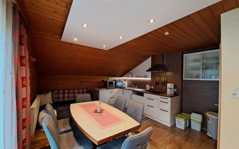 Schragl: Möbel, Cabinetry, Eigentum, Gebäude, Countertop, Stuhl, Holz, Tabelle, Interior Design, Küche