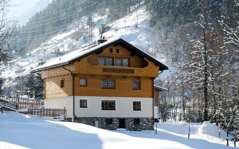 Schragl: Schnee, Winter, Eigentum, Haus, Berg, Himmel, Baum, Zuhause, Die Architektur, Alpen