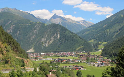 Schragl: Berg, Wolke, Himmel, Ökoregion, Natürliche Landschaft, Hochland, Vegetation, Gras, Wiese, Baum