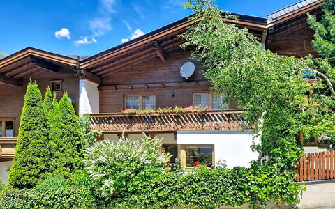 Beate: Haus, Strauch, Zuhause, Wohngebiet, Hütte, Garten, Ground, Garten, Estate