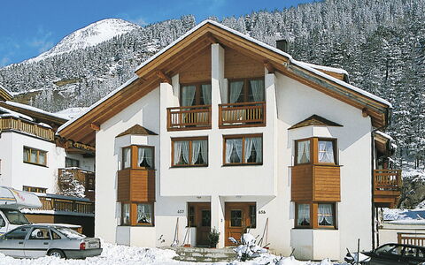 Sölden 731: Himmel, Gebäude, Schnee, Eigentum, Fenster, Berg, Weiss, Rad, Haus, Steigung