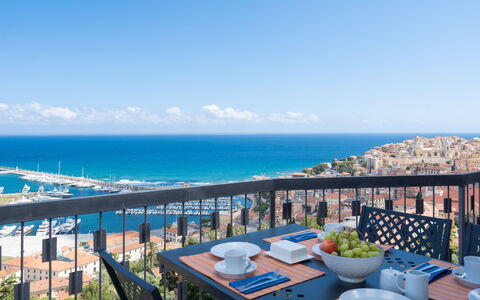 Terre Bianche: Eigentum, Grundeigentum, Himmel, Resort, Azurblau, Meer, Urlaub, Gebäude, Ozean, Wohnung