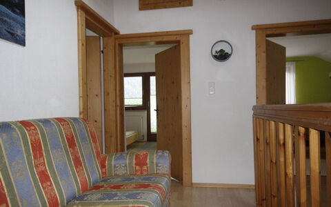 Alpenglühen: Möbel, Gebäude, Komfort, Holz, Interior Design, Bilderrahmen, Fussboden, Flooring, Wand