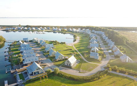 Oesterdam Resort: Wasser, Eigentum, Himmel, Natürliche Landschaft, Urban Design, Grundstueck, Die Architektur, Gras, See, Biome