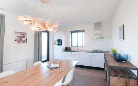 Oesterdam Resort: Zimmer, Eigentum, Möbel, Interior Design, Fussboden, Holzboden, Gebäude, Decke, Haus, Esszimmer