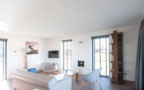 Oesterdam Resort: Eigentum, Zimmer, Möbel, Interior Design, Gebäude, Fussboden, Haus, Decke, Daylighting, Wohnzimmer