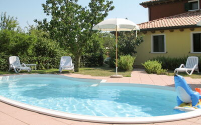 Lio Maggiore 601: Schwimmbad, Eigentum, Freizeit, Grundeigentum, Haus, Urlaub, Resort, Gebäude, Villa, Zuhause