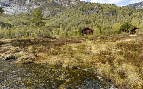 Lona: Bergforms, Natürliche Landschaft, Berg, Landschaft, Hochland, Hügel, Wildnis, Pflanzengemeinschaft, Gebirge