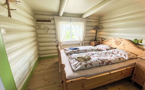 Lenebu: Möbel, Gebäude, Komfort, Holz, Fenster, Bettrahmen, Interior Design, Bett, Fussboden