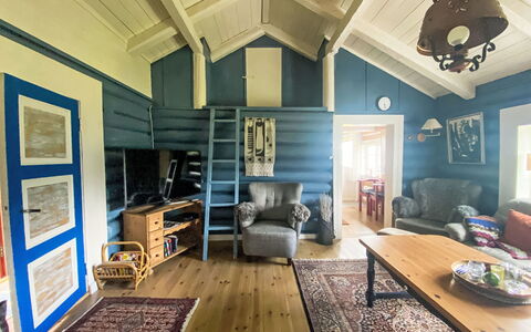 Lenebu: Bilderrahmen, Möbel, Eigentum, Couch, Tabelle, Azurblau, Interior Design, Beleuchtung, Die Architektur, Holz
