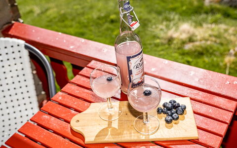 Fjellbris: Flasche, Geschirr, Drinkware, Barware, Glas, Glasflasche, Essen