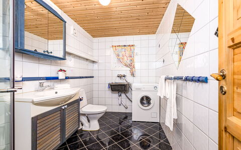 Krokeggi: Armatur, Flooring, Fussboden, Interior Design, Installation, Sinken, Decke, Zapfhahn, Badezimmer, Fliese