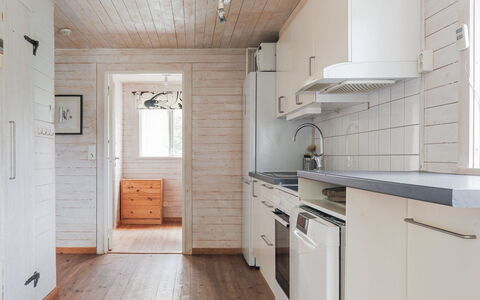 Grönede: Countertop, Cabinetry, Spüle, Eigentum, Möbel, Sinken, Gebäude, Zapfhahn, Herd, Holz