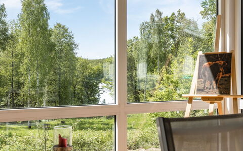 Erikstorp Villan: Himmel, Wolke, Pflanze, Eigentum, Fenster, Schatten, Holz, Interior Design, Gebäude, Baum