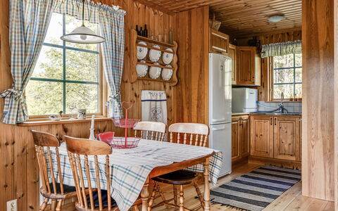 Bofall: Möbel, Eigentum, Tabelle, Stuhl, Holz, Interior Design, Fussboden, Holzbeize, Fenster