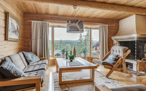 Korpstigen Älgen: Möbel, Eigentum, Holz, Couch, Interior Design, Gebäude, Komfort, Schatten, Fussboden, Pflanze