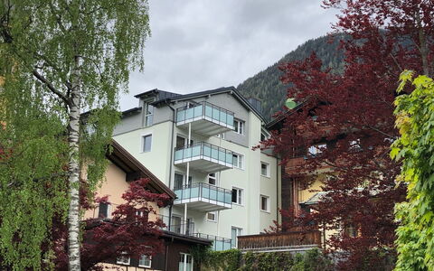 Bad Hofgastein 570: Wohngebiet, Haus, Nachbarschaft, Zuhause, Die Architektur, Eigentum, Gebäude, Himmel, \Stadt, Baum