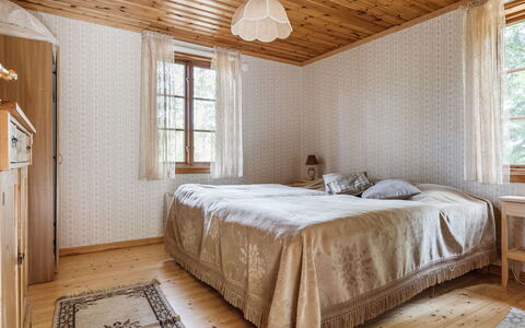 Kasen Sjökanten: Gebäude, Fenster, Möbel, Eigentum, Komfort, Azurblau, Holz, Schatten, Textil, Haus