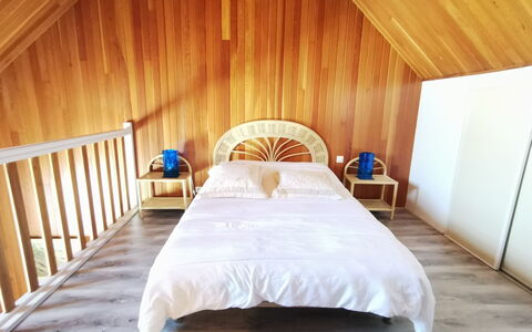 Océan: Möbel, Licht, Komfort, Azurblau, Holz, Interior Design, Bett, Fussboden, Hartholz, Gebäude