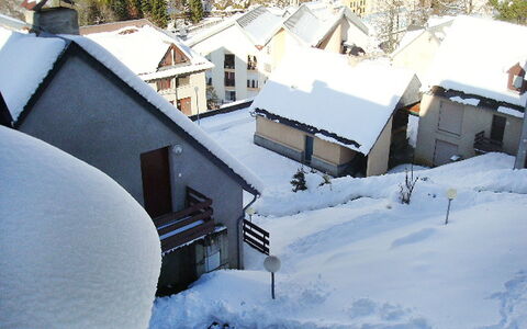 Les Marmottes: Schnee, Gebäude, Fenster, Welt, Haus, Baum, Biome, Einfrieren, Wohngebiet, Steigung