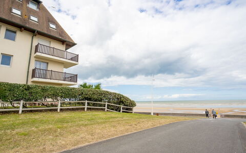 Cabourg 310: Schwimmbad, Wohngebiet, Urban Design, Menschliche Siedlung, Zuhause, Estate, Wohnung, Resort, Eigentumswohnung, Hazienda