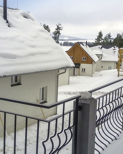 Lakeside Village 22 10.10
