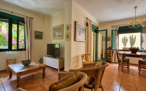 Jardines del Mar: Zimmer, Eigentum, Möbel, Interior Design, Gebäude, Wohnzimmer, Haus, Grundeigentum, Decke, Tabelle