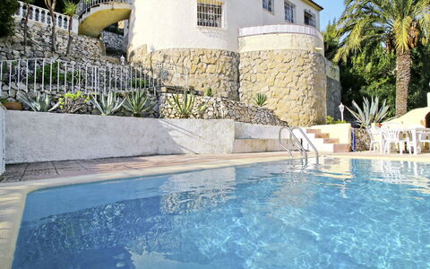 Ebi: Schwimmbad, Eigentum, Resort, Gebäude, Grundeigentum, Wasser, Haus, Villa, Urlaub, Freizeit