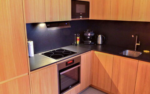 Armina: Küchengerät, Küche, Holz, Flooring, Major Appliance, Countertop, Cabinetry, Interior Design, Haushaltsgerät, Fussboden