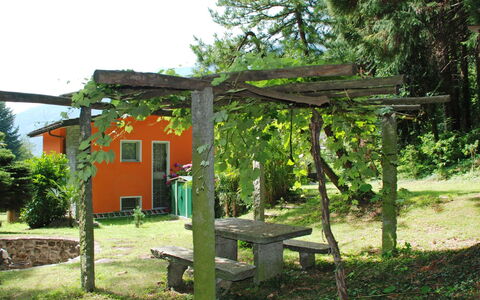 Castro 150: Baum, Botanik, Haus, Die Architektur, Pflanze, Gras, Pergola, Gebäude, Landschaft