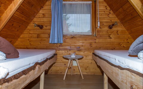 Blue: Eigentum, Möbel, Komfort, Holz, Textil, Interior Design, Die Architektur, Fussboden, Fenster, Flooring