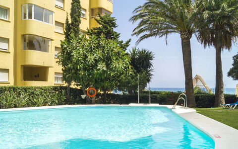 Carmen Vistamar: Schwimmbad, Eigentum, Gebäude, Resort, Grundeigentum, Haus, Wohnung, Urlaub, Freizeit, Palme