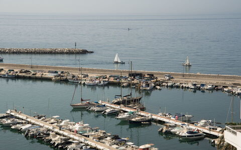 Carmen Vistamar: Wasser, Yachthafen, Meer, Hafen, Hafen, Himmel, Boot, Dock, Wasserweg