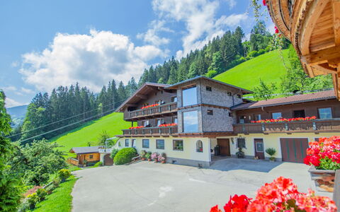 Fügen 450: Pflanze, Himmel, Wolke, Gebäude, Blume, Berg, Fenster, Baum, Die Architektur, Freizeit