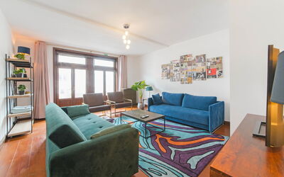 Kreef 450.1: Wohnzimmer, Möbel, Zimmer, Eigentum, Interior Design, Gebäude, Grundeigentum, Haus, Fussboden, Tabelle